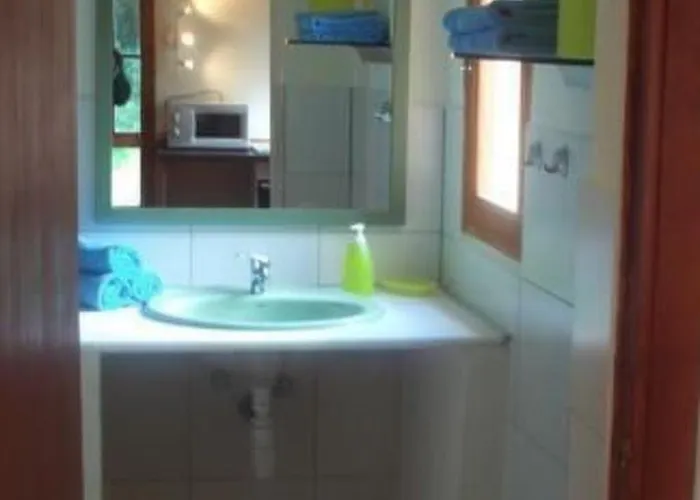 Kleine Mit Gemeinschaftspool By Interhome *