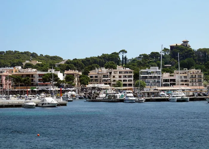 Kleine Mit Gemeinschaftspool By Interhome *